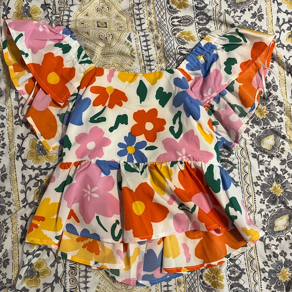 Floral Ruffle Sleeve Top
